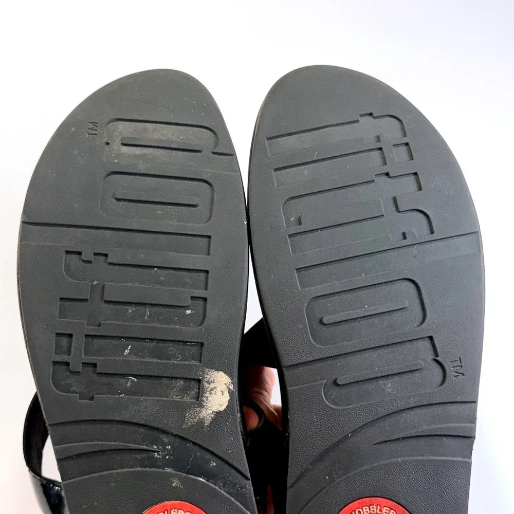 FitFlop Pietra Thong Sandal Womens 10 Black Patent Leather Crystal Wedge Comfort